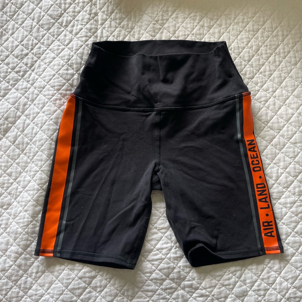 Alo Women's Black and Orange Shorts